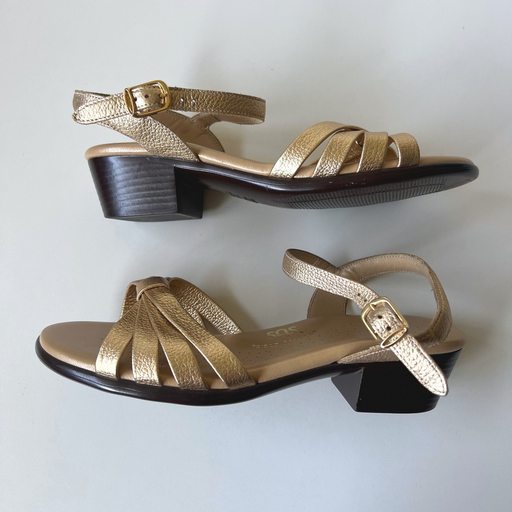 SAS Gold Metallic Leather Comfort Sandals Low Heel Women's Size 7W - Picture 7 of 10